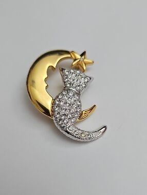 Gold & Silver Cat on Moon Crystal Brooch - Elegant Women's Jewelry
